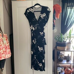 NWT Old Navy Wrap Midi Dress Black Floral Size Large (L)